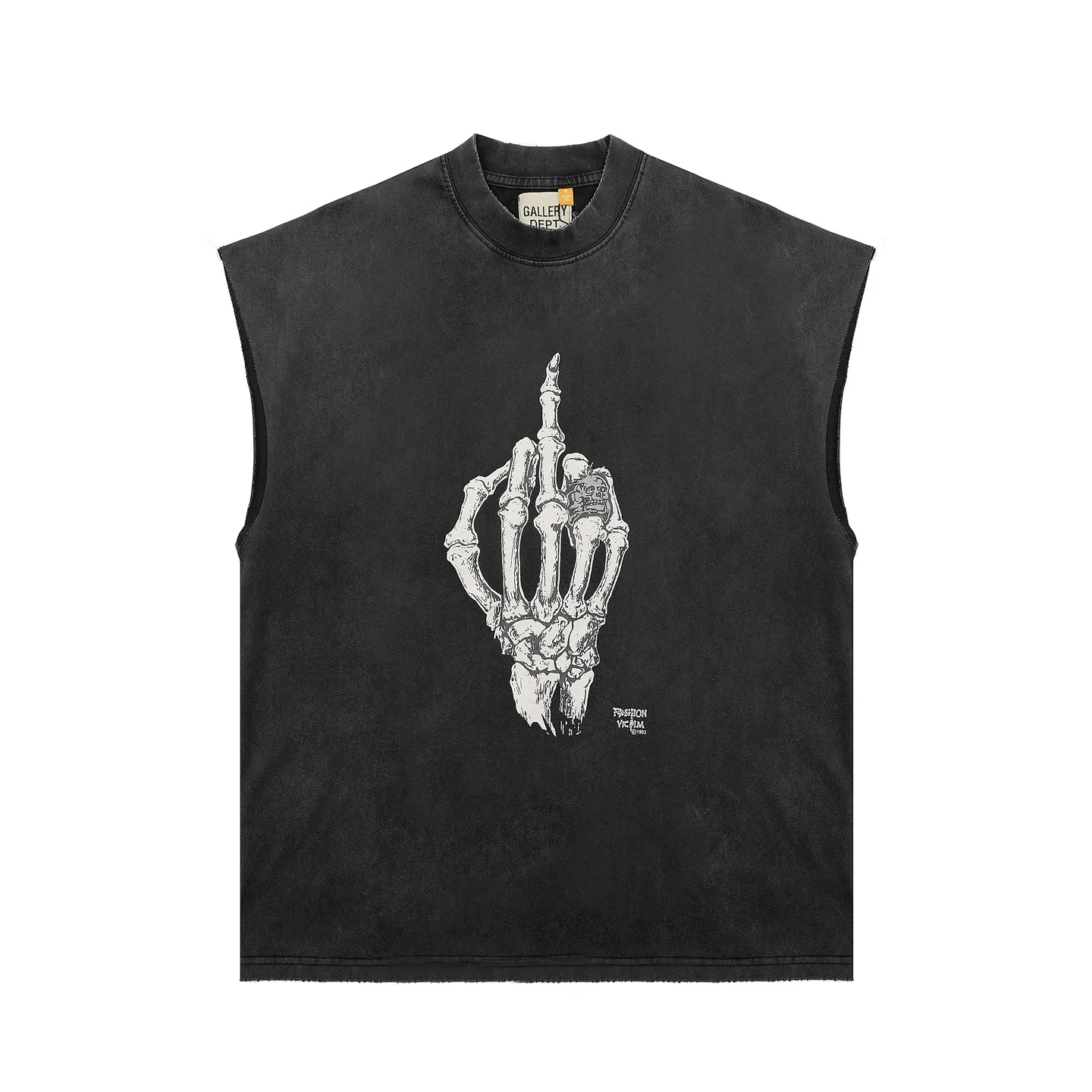 pt model number #G1004 P116 GALLERY DEPT. Distressed and frayed sleeveless waistcoat short sleeves. Skull middle finger 🖕🏻 print. Made of 280G double yarn pure cotton. The fabric is comfortable and stylish. After washing and distressing, the upper body becomes more fashionable and cool. The collar and hem are frayed. The design is full. The US version is too large. Color: washed black. Size S/M/L/XL